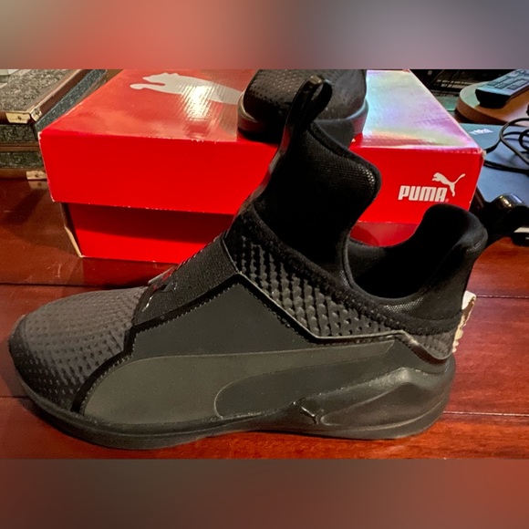 PUMA Fierce Core Triple Black Mid Top Athletic Cross Trainer - Picture 7 of 8